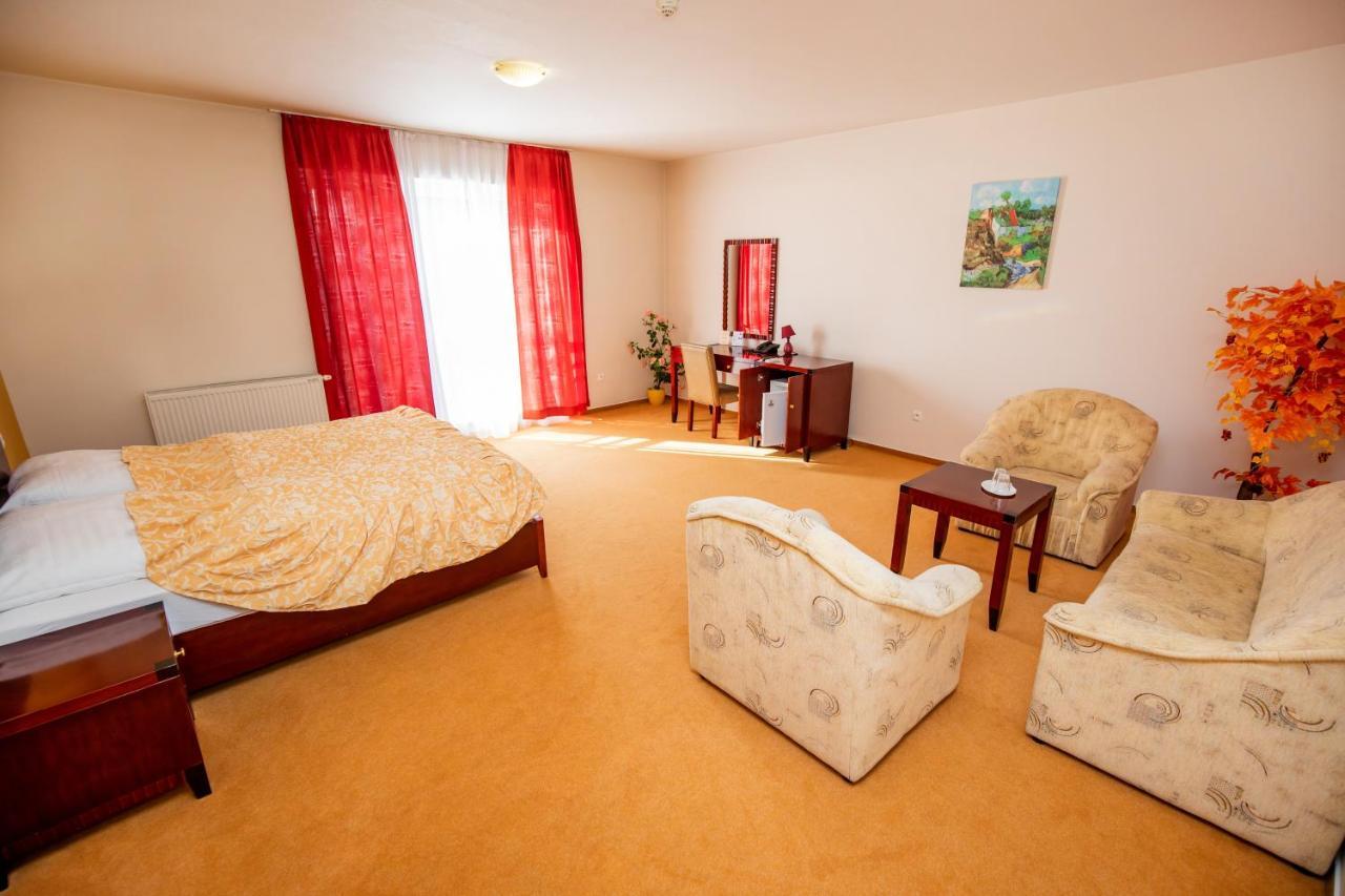 Hotel Boss Ζιλίνα Εξωτερικό φωτογραφία