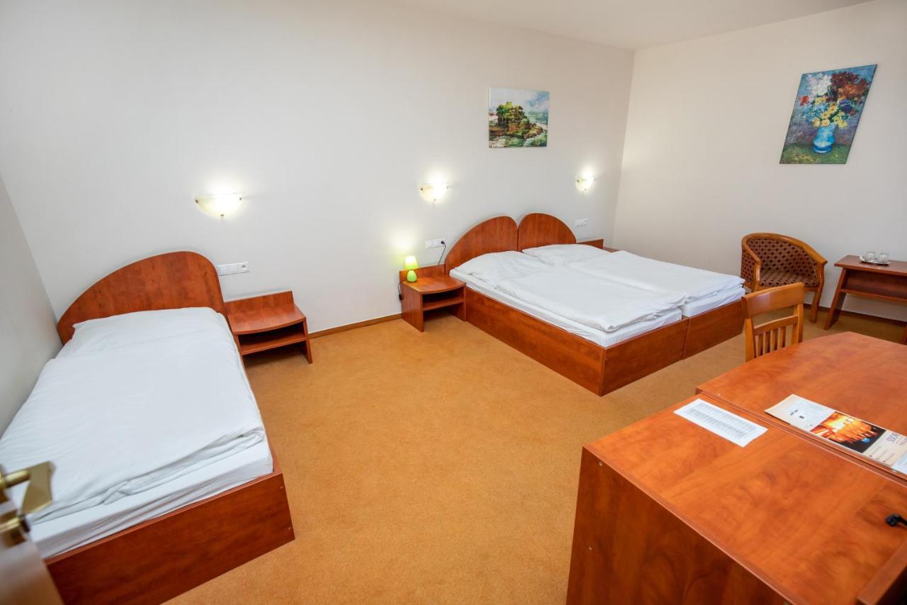 Hotel Boss Ζιλίνα Εξωτερικό φωτογραφία